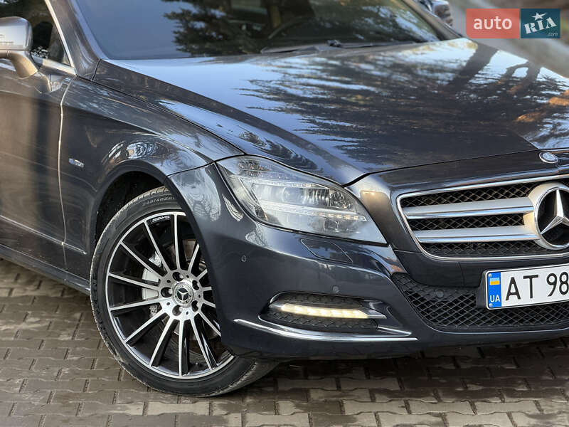 Седан Mercedes-Benz CLS-Class 2012 в Львове