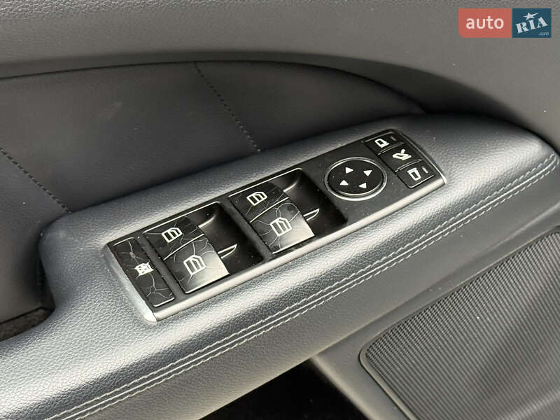 Седан Mercedes-Benz CLS-Class 2014 в Тернополе