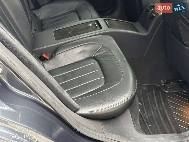 Седан Mercedes-Benz CLS-Class 2014 в Тернополе