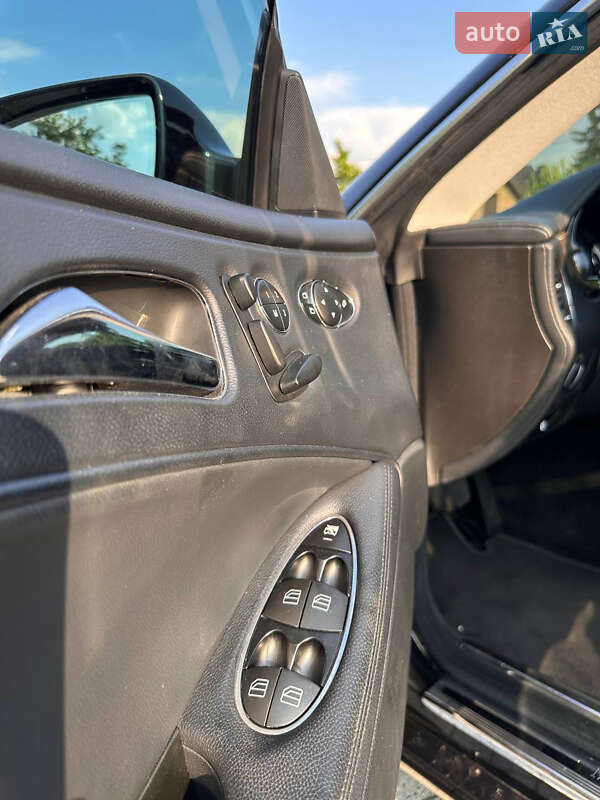 Купе Mercedes-Benz CLS-Class 2010 в Львові