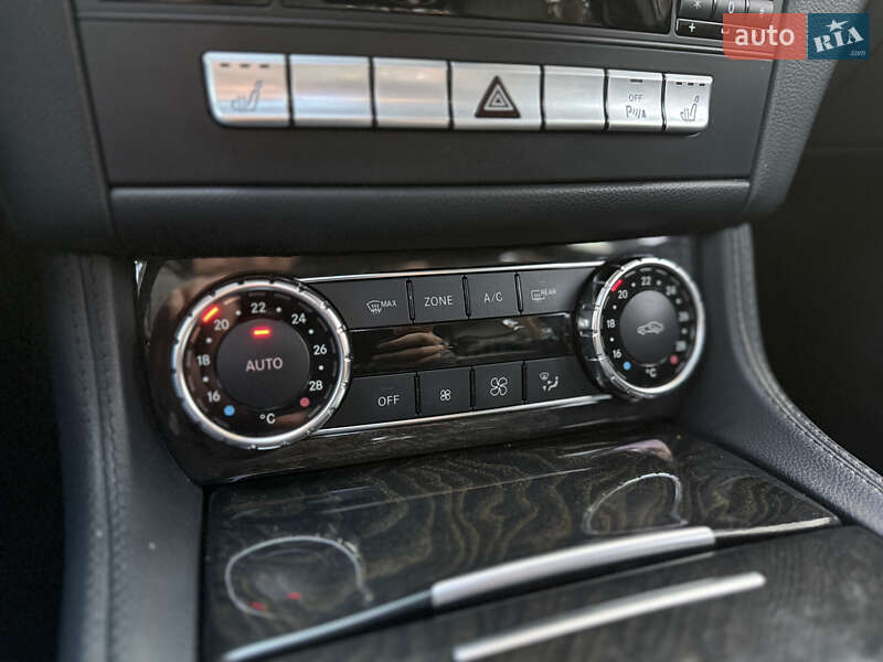 Седан Mercedes-Benz CLS-Class 2012 в Львове фото 24 Седан Mercedes-Benz CLS-Class 2012 в Львове