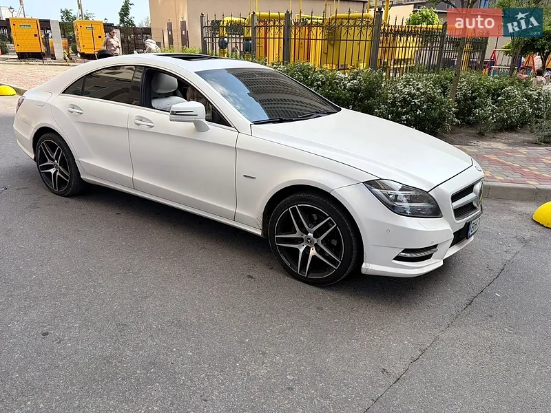 Mercedes-Benz CLS-Class 2011