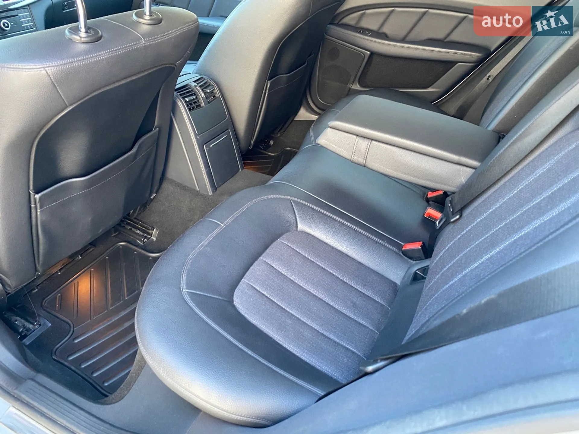 2014 Mercedes-Benz CLS-klasse - мініатюра 24