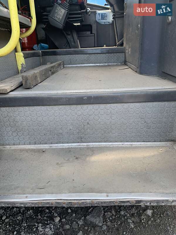 Приміський автобус Mercedes-Benz Conecto 1999 в Дніпрі