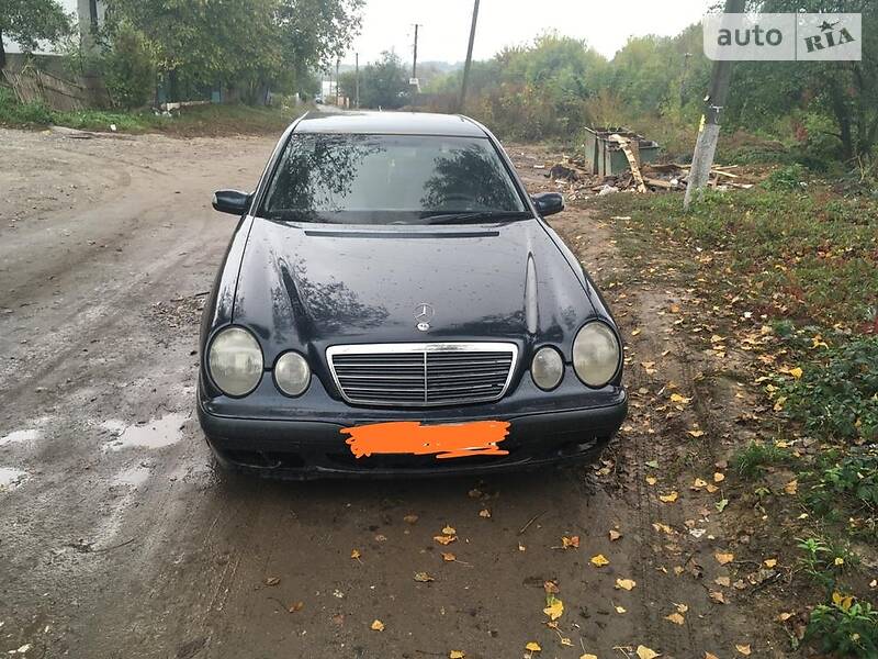 Mercedes-Benz E 220