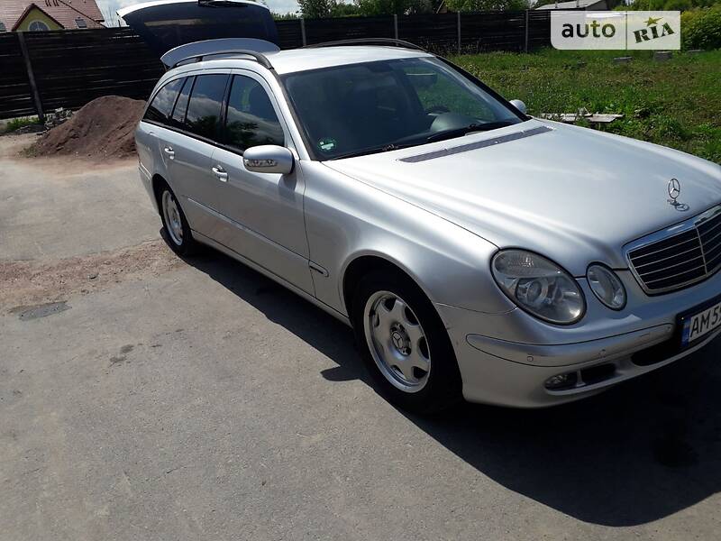 Mercedes-Benz E 220