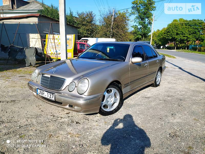 Mercedes-Benz E 270