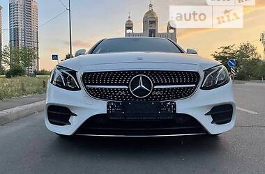 Седан Mercedes-Benz E 300 2017 в Києві