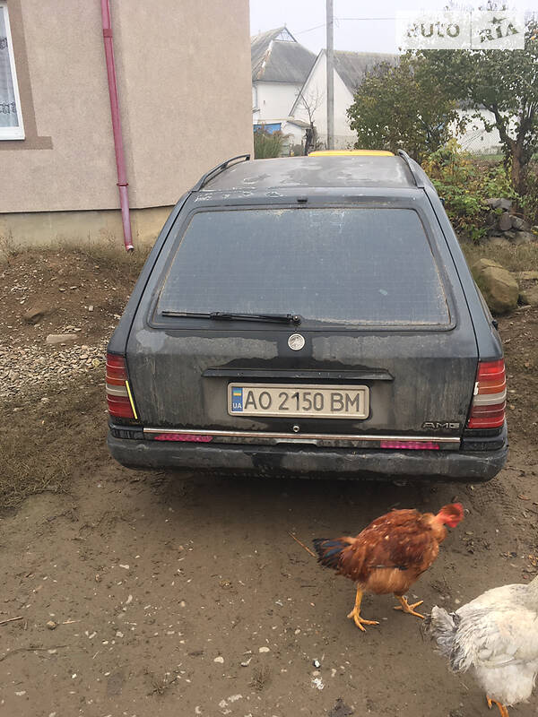 Mercedes-Benz E 320 w124