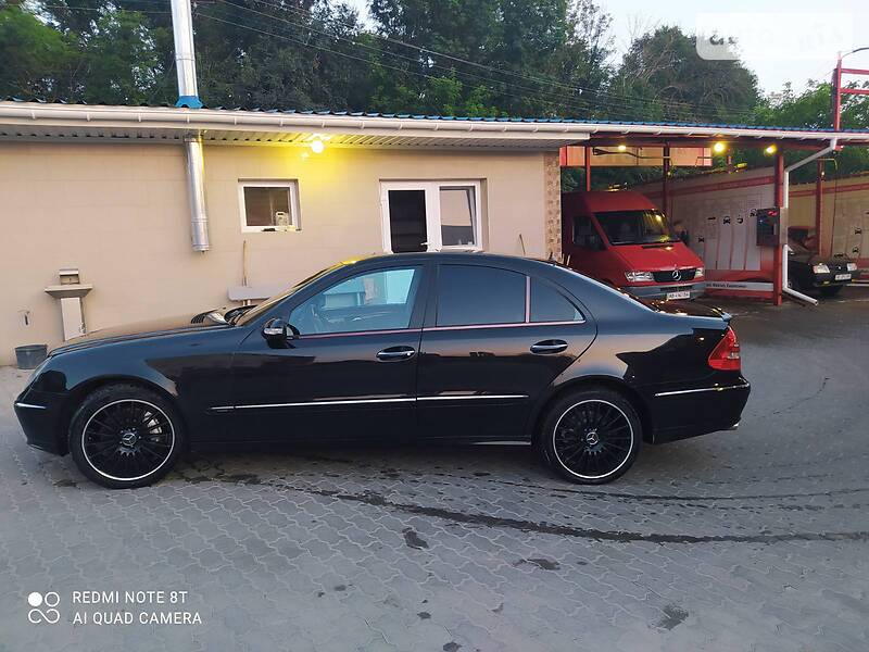 Mercedes-Benz E 320