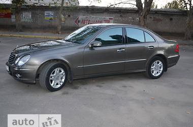 Седан Mercedes-Benz E-Class 2007 в Николаеве