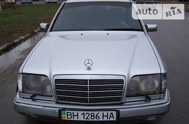 Седан Mercedes-Benz E-Class 1994 в 