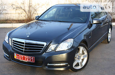 Седан Mercedes-Benz E-Class 2012 в Виннице