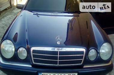 Седан Mercedes-Benz E-Class 1998 в Сумах