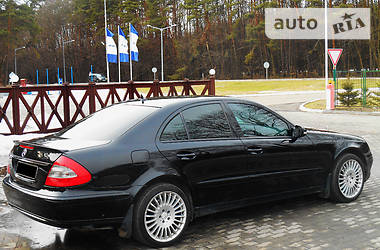 Седан Mercedes-Benz E-Class 2007 в Львове