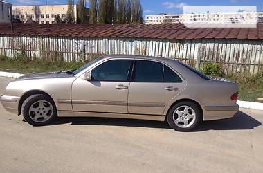 Седан Mercedes-Benz E-Class 1999 в Киеве