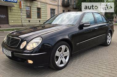 Седан Mercedes-Benz E-Class 2004 в Стрые