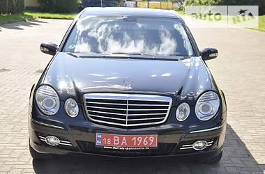 Седан Mercedes-Benz E-Class 2006 в Ровно