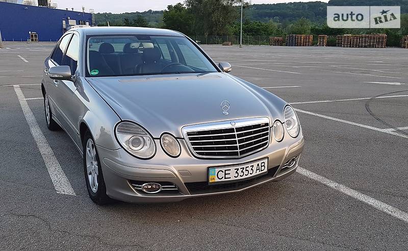 Седан Mercedes-Benz E-Class 2006 в Черновцах