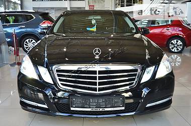 Седан Mercedes-Benz E-Class 2012 в Хмельницком