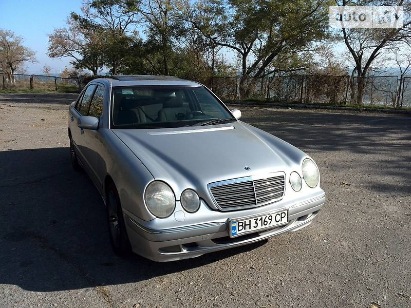 Седан Mercedes-Benz E-Class 1999 в Одессе