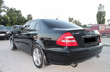 Седан Mercedes-Benz E-Class 2006 в Харькове