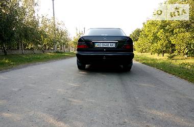 Седан Mercedes-Benz E-Class 1995 в Ужгороді