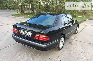 Седан Mercedes-Benz E-Class 2001 в Ковеле