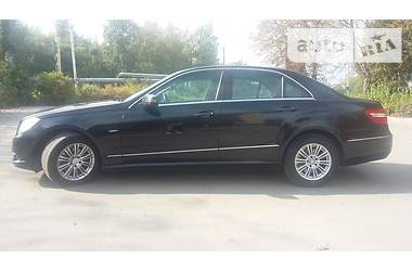 Седан Mercedes-Benz E-Class 2010 в Луцке