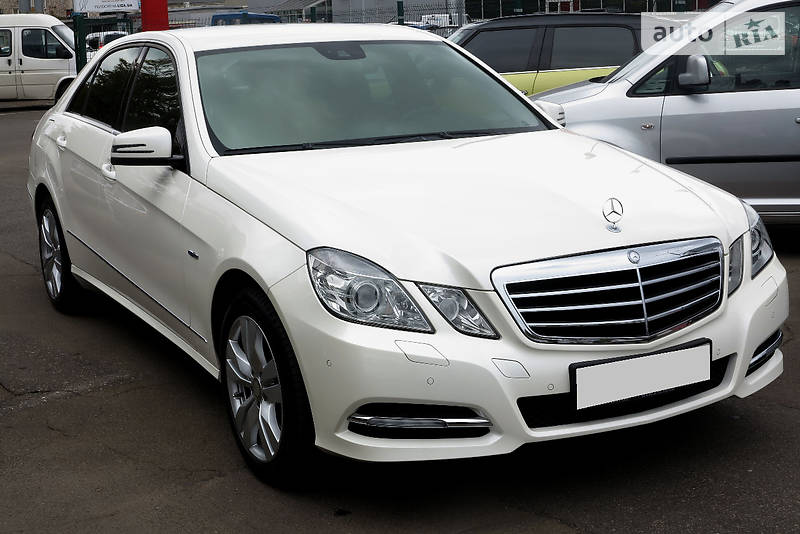 Седан Mercedes-Benz E-Class 2012 в Одессе