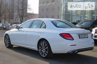 Седан Mercedes-Benz E-Class 2017 в Киеве