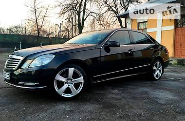 Седан Mercedes-Benz E-Class 2013 в Виннице