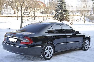 Седан Mercedes-Benz E-Class 2007 в Ровно