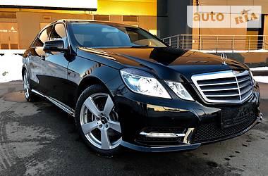 Седан Mercedes-Benz E-Class 2013 в Киеве