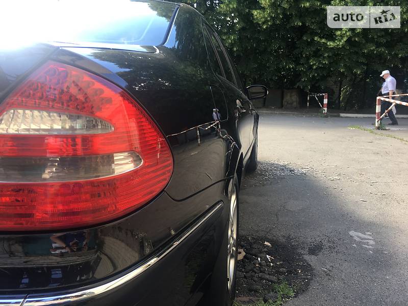 Седан Mercedes-Benz E-Class 2006 в Києві