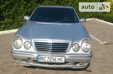 Седан Mercedes-Benz E-Class 2000 в Львове