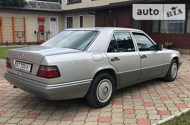 Седан Mercedes-Benz E-Class 1995 в Вижнице