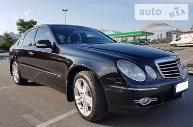 Седан Mercedes-Benz E-Class 2008 в Киеве