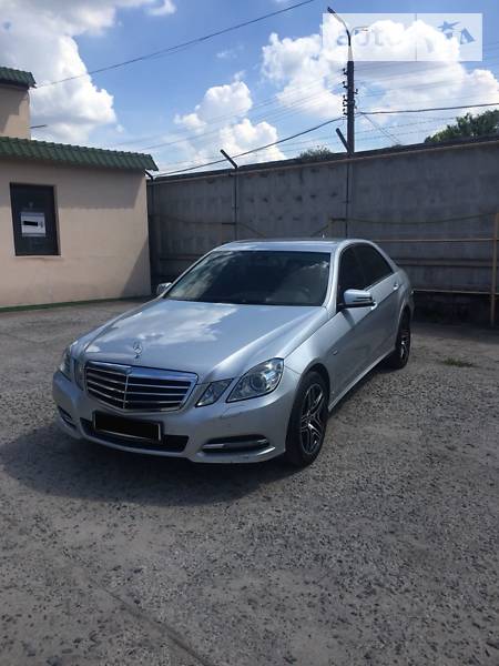  Mercedes-Benz E-Class 2010 в Днепре