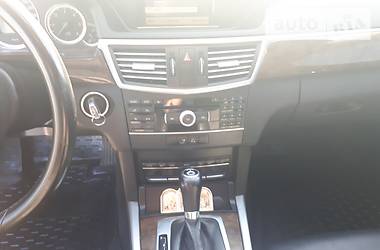 Седан Mercedes-Benz E-Class 2012 в Ивано-Франковске