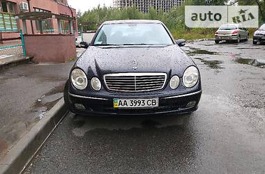 Седан Mercedes-Benz E-Class 2002 в Киеве