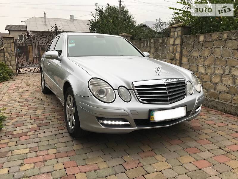 Седан Mercedes-Benz E-Class 2006 в Ивано-Франковске