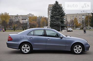 Седан Mercedes-Benz E-Class 2003 в Ровно