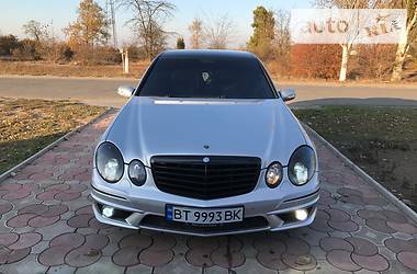 Седан Mercedes-Benz E-Class 2004 в Херсоне