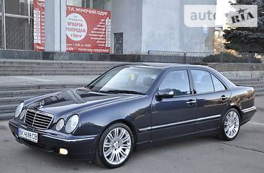 Седан Mercedes-Benz E-Class 2001 в Ровно