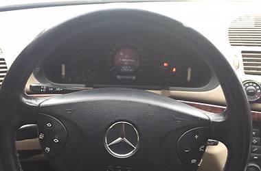 Седан Mercedes-Benz E-Class 2002 в Звягеле