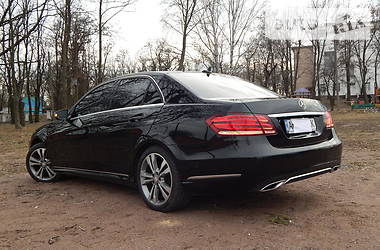 Седан Mercedes-Benz E-Class 2013 в Киеве