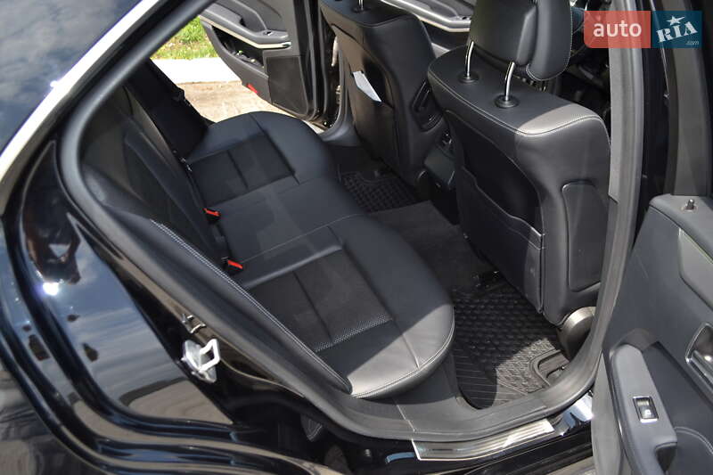 Седан Mercedes-Benz E-Class 2013 в Вінниці