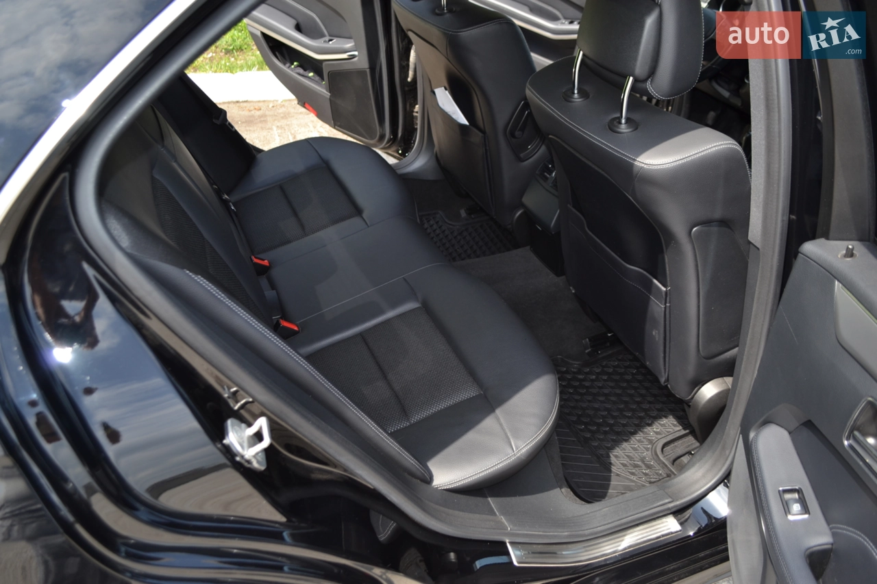 2013 Mercedes-Benz E-klasse - мініатюра 22