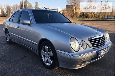 Седан Mercedes-Benz E-Class 2002 в 